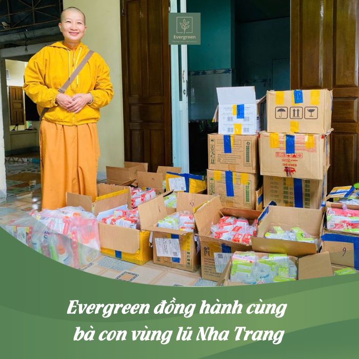Home 62 Evergreen đồng hành cùng bà con vùng lũ Nha Trang